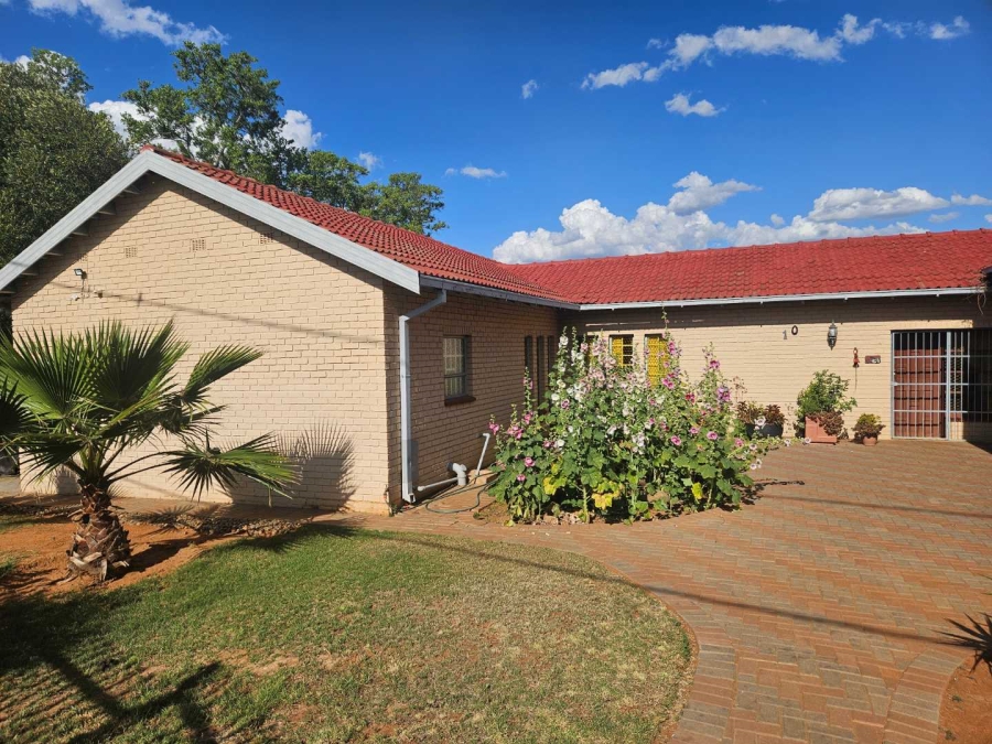 3 Bedroom Property for Sale in Barkly West Northern Cape